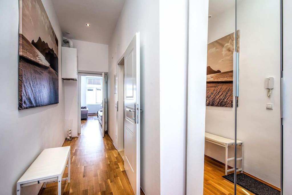 Cozy Apartment Studio Вена Экстерьер фото